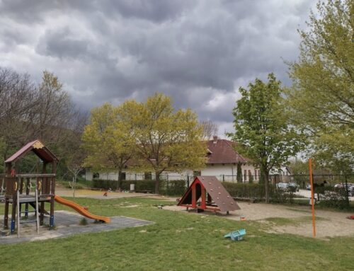 Munkálatok a játszótéren