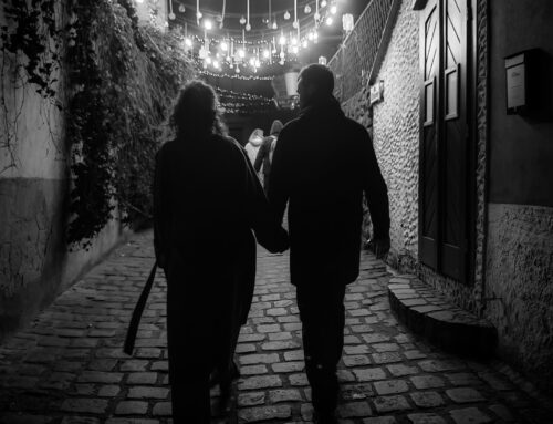 A párkapcsolatok alakulása, avagy milyen fejlődési szakaszban tartunk éppen?